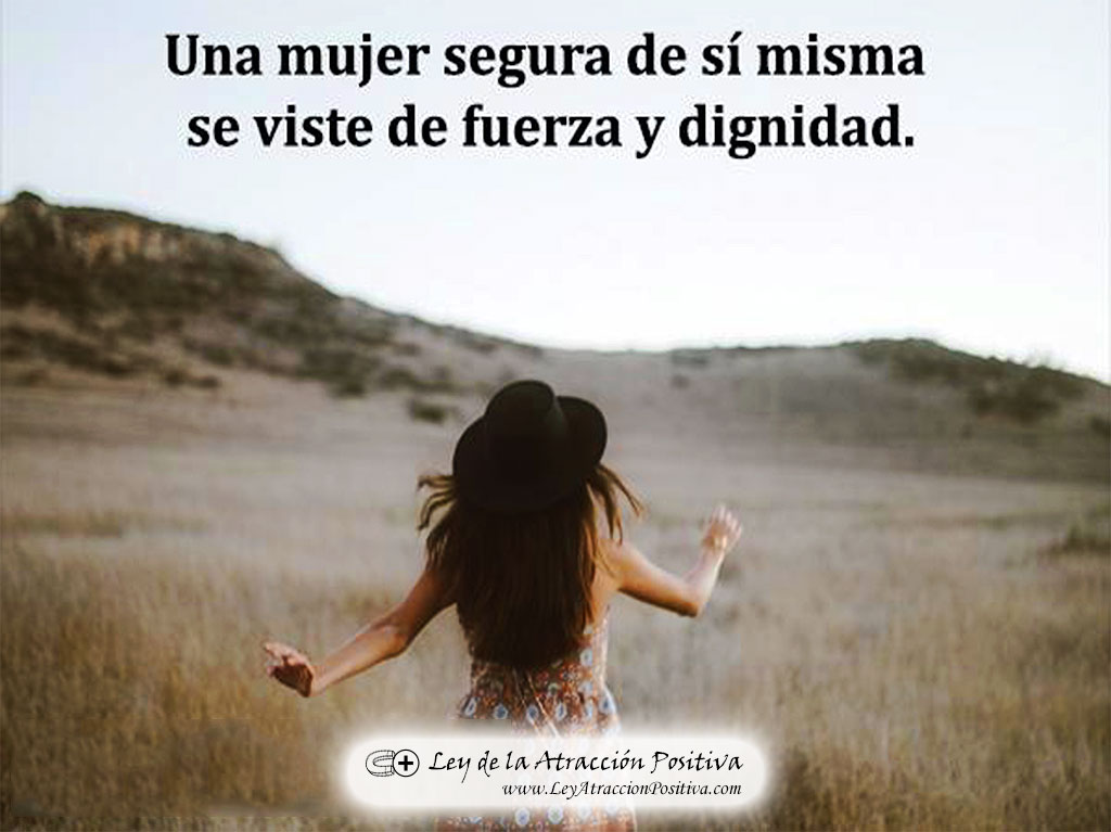 Una mujer segura de sí misma se vise de fuerza y dignidad.