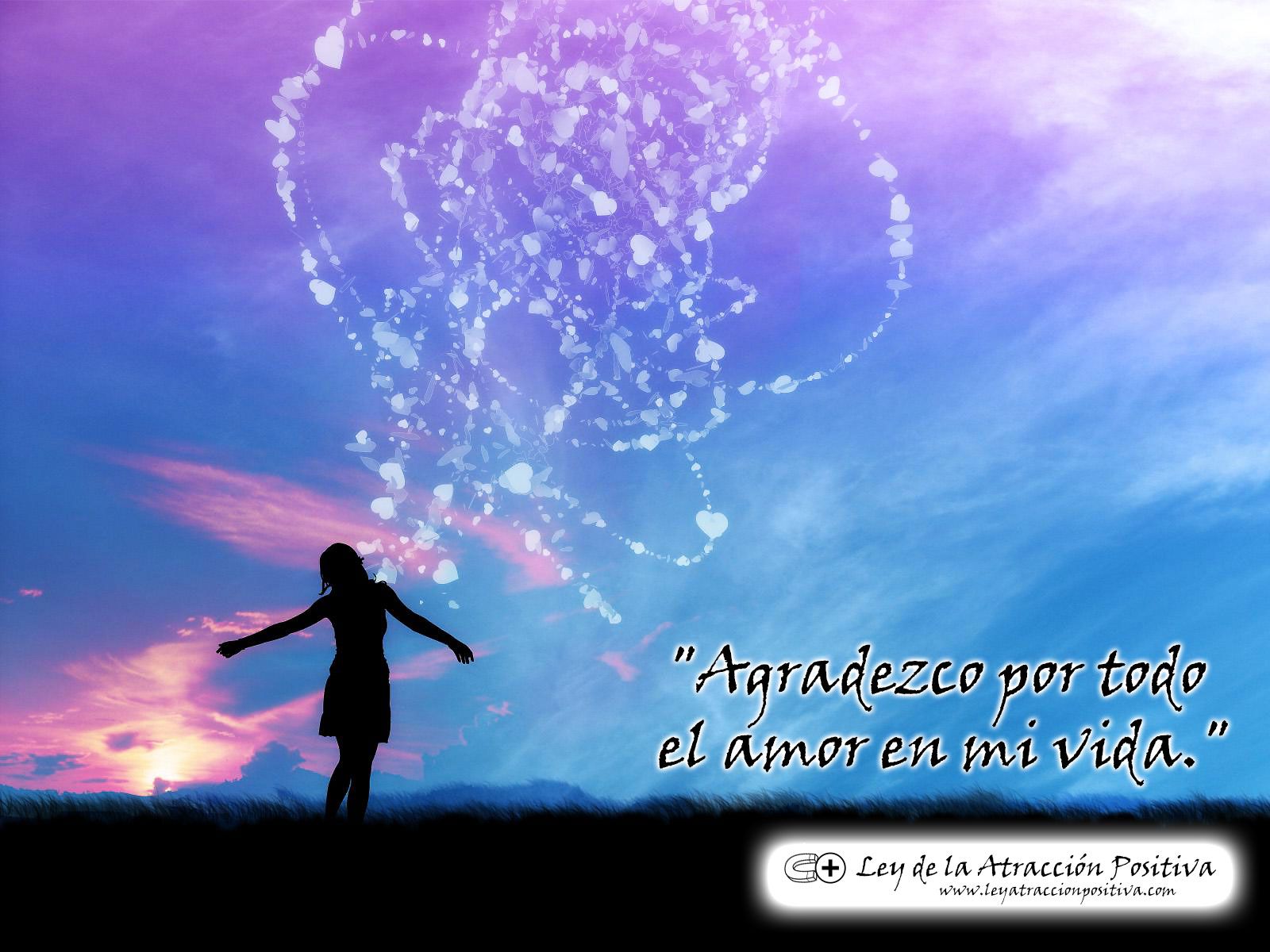 Frases de Agradecimiento a la Vida: "Agradezco por todo el amor en mi vida."